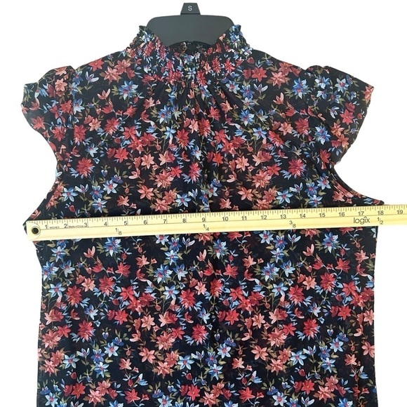 Flowy Black Floral Turtleneck Blouse 🖤🩷🩵 Small - Picture 3 of 6